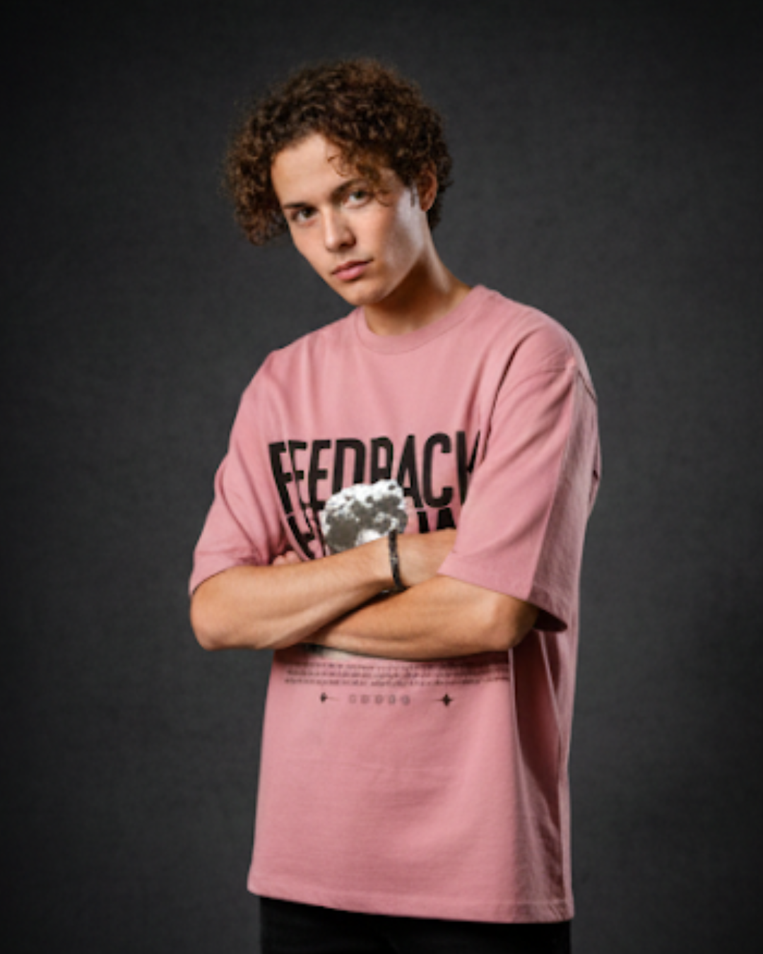 Solid Canvas – Emphasizing the thick, premium 100% cotton base.